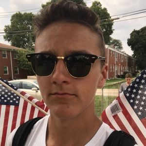 Meet your Posher, Jason